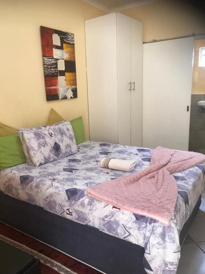 M5 Park Bed & Breakfast *