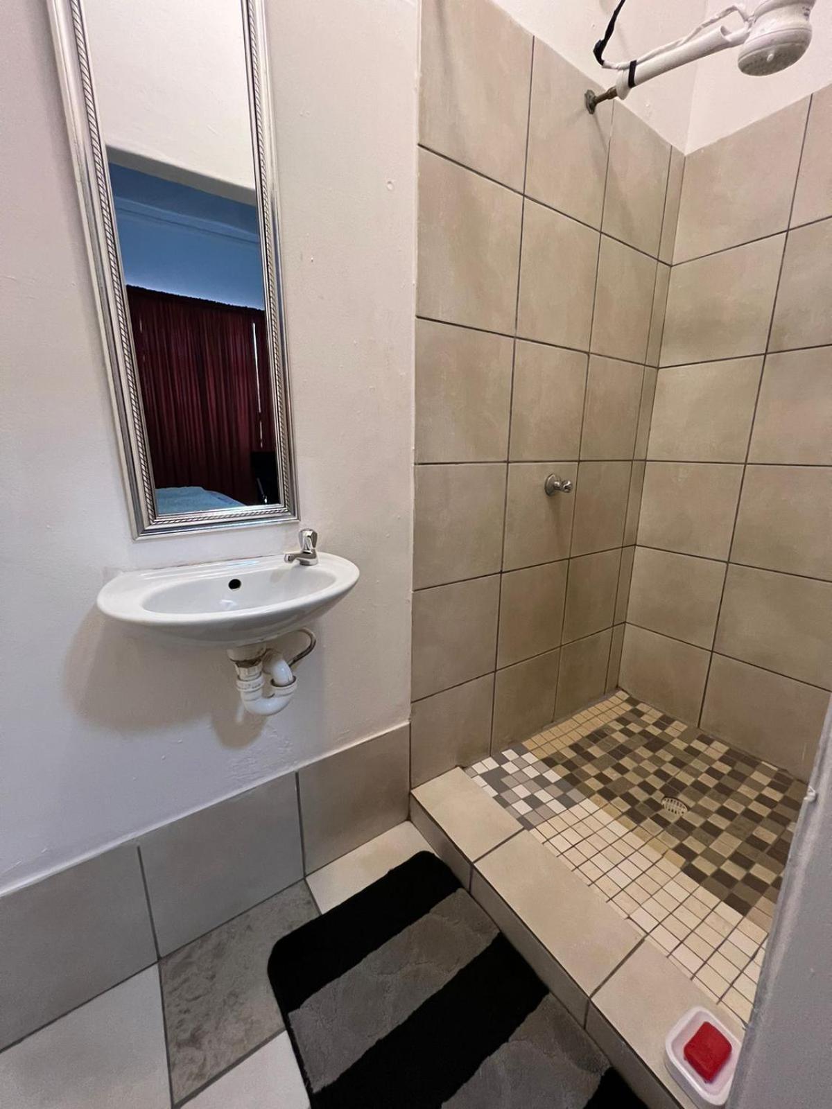 M5 Park Bed & Breakfast