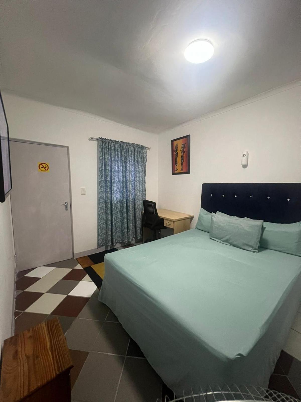 M5 Park Bed & Breakfast